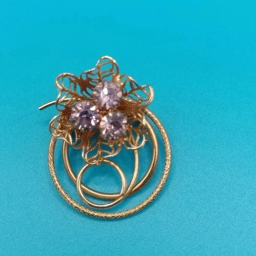 Gold Tone Circular Fashion Pink Rhinestones Brooch Pin 1